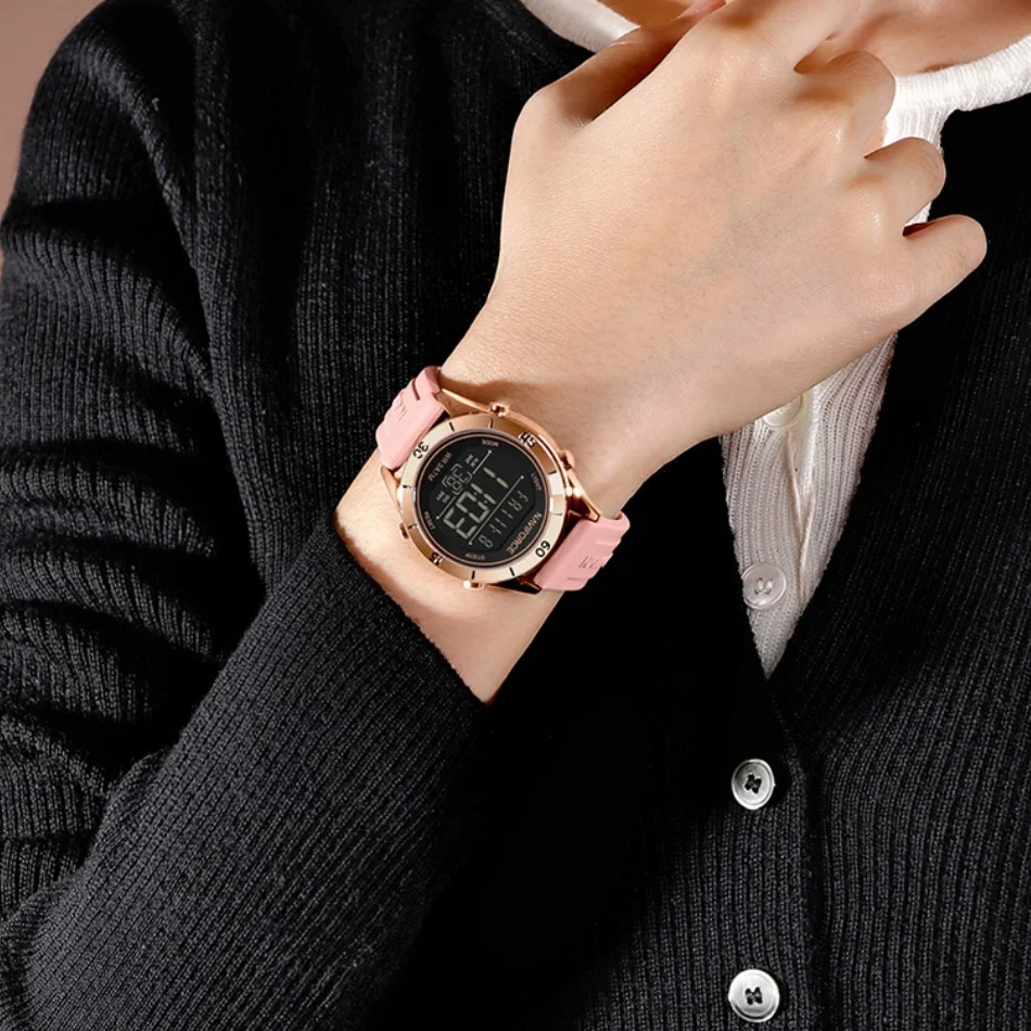 NAVIFORCE Watch For Women Fash - Silicone Sport Band 评论和价格